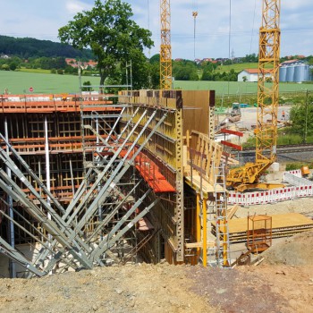 Brückenbau in Neu-Eichenberg