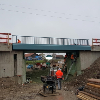 beck-bau_DB_Netz_Ag_Sued_Mondscheinweg_Feldbruecke_Betonunterbauten_Trogueberbau_aus_Stahl