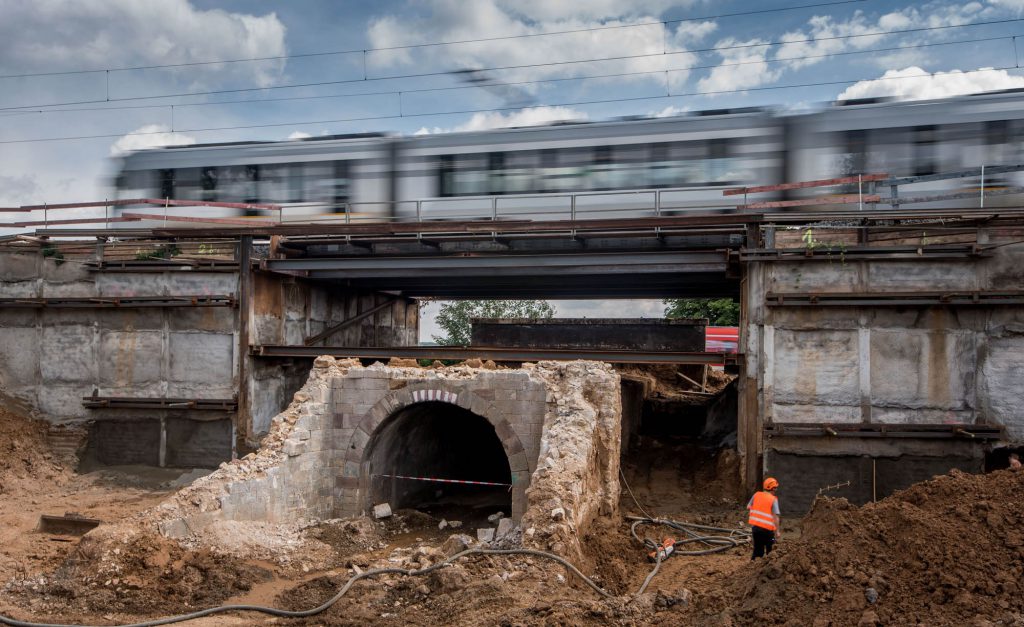 Betonbau Eisenbahnbruecke beck-bau