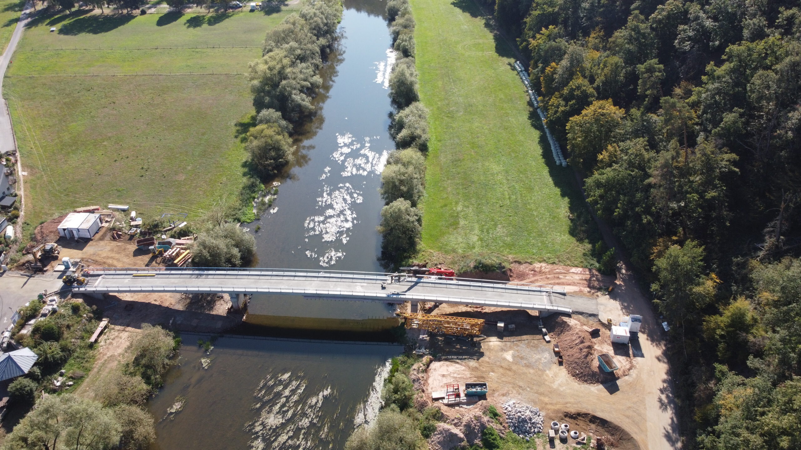 Endlich freie Fahrt über die Fulda: Neue Brücke in Büchenwerra ist fertig!
